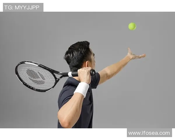 网球新手必看：提升场上意识的实用技巧与训练方法